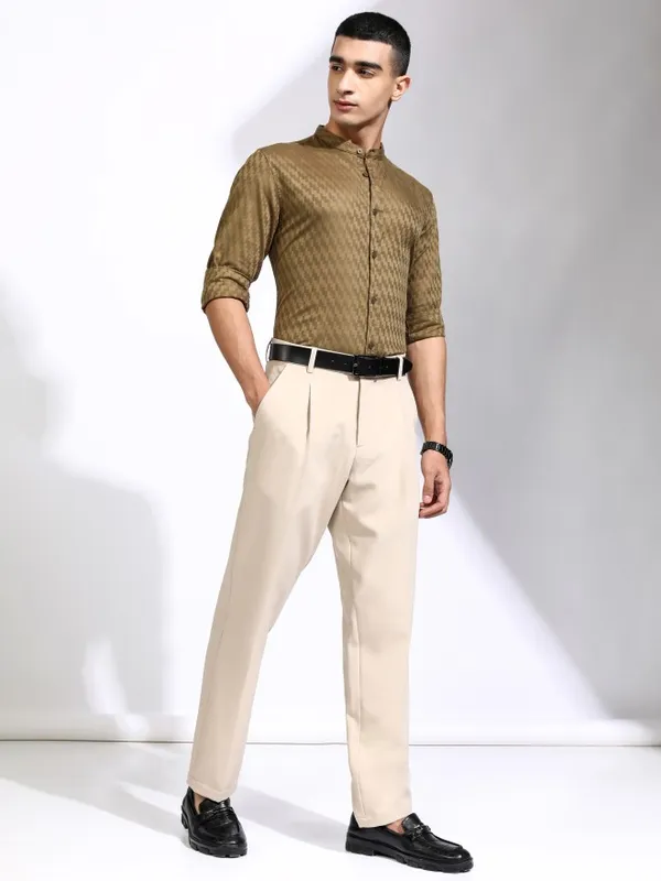Highlander Men Khaki Textured Regular Fit Casual Shirt