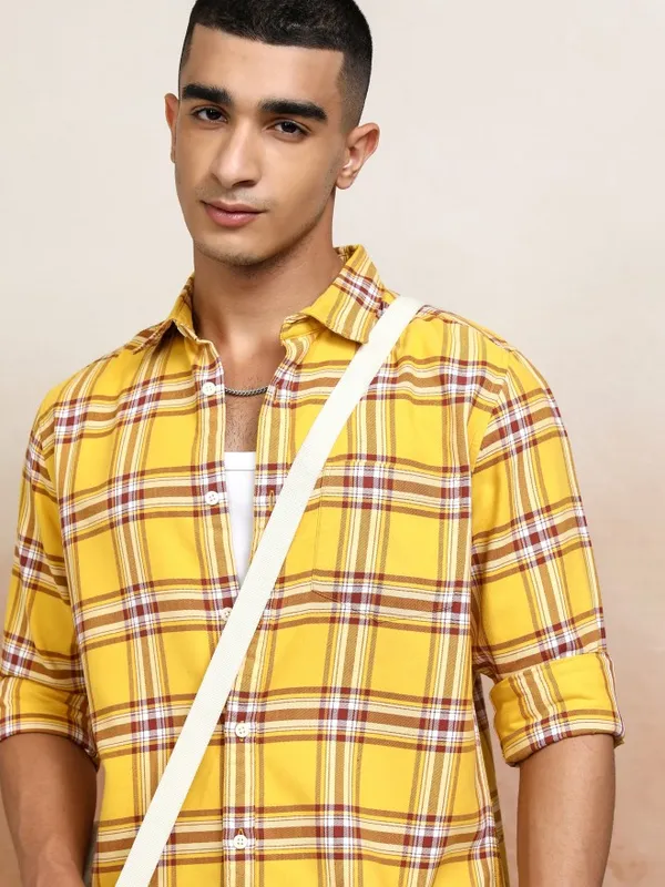 Men Slim Fit Casual Shirt