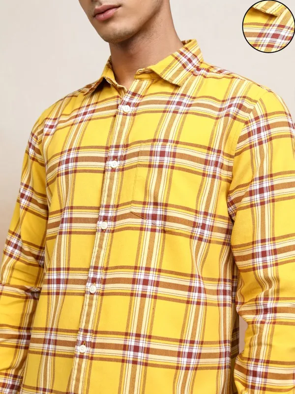 Highlander Men Yellow Checked Relaxed Fit Casual Shirt