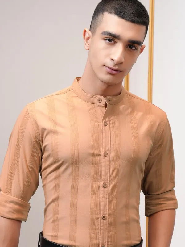 Highlander Men Orange Checked Regular Fit Casual Shirt