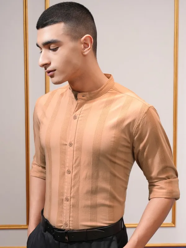 Highlander Men Orange Checked Regular Fit Casual Shirt