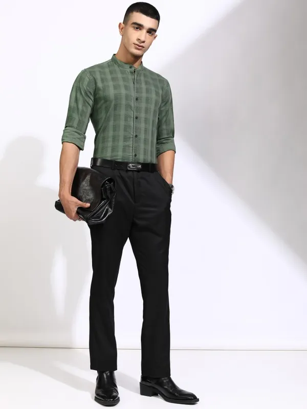 Highlander Men Olive Checked Regular Fit Casual Shirt