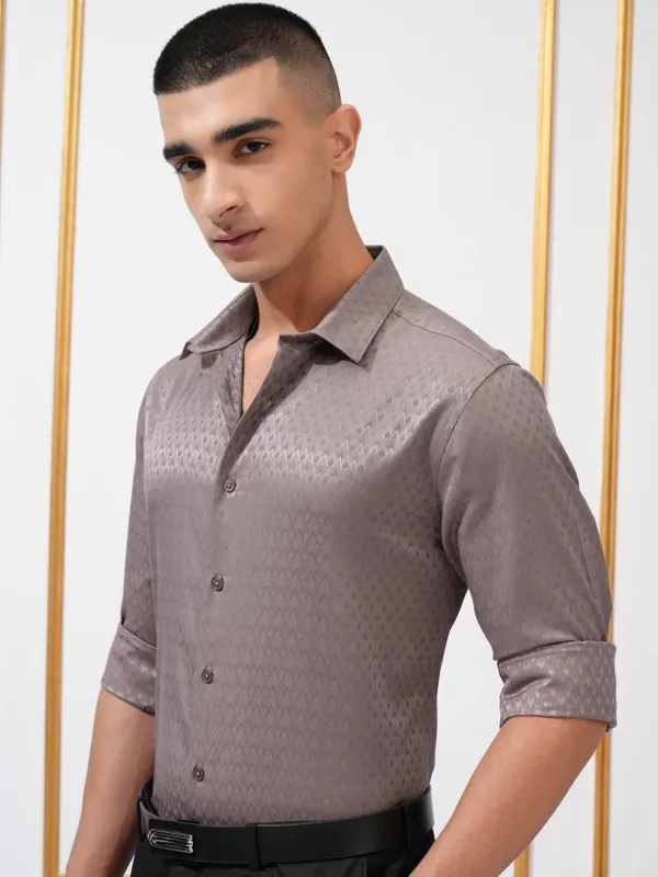 Highlander Men Pink Textured Slim Fit Casual Shirt