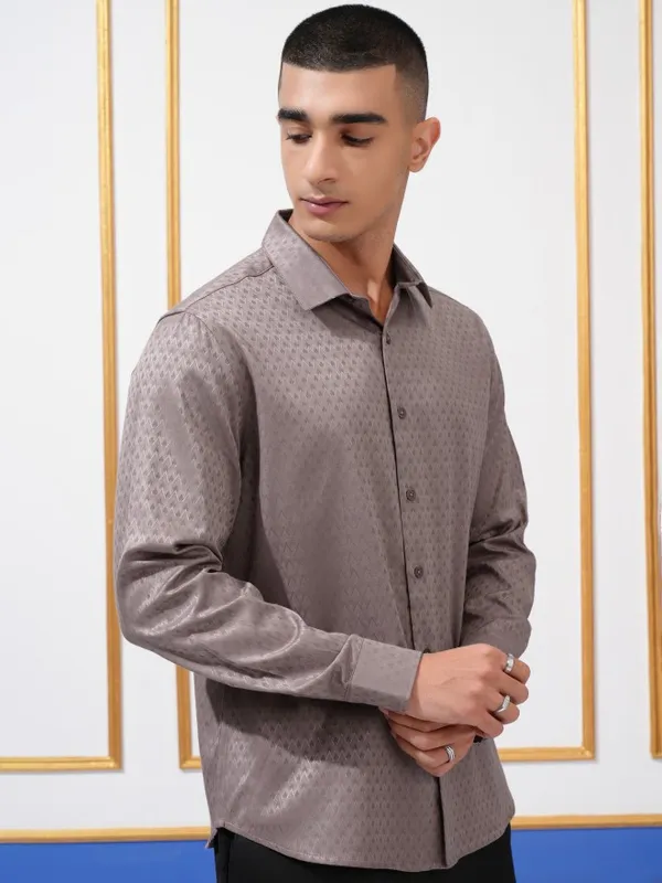 Highlander Men Pink Textured Slim Fit Casual Shirt