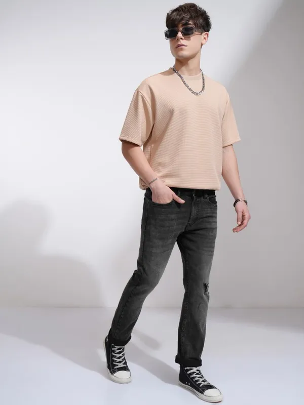 Highlander Men Grey Straight Fit Mildly Distressed Stretchable Jeans