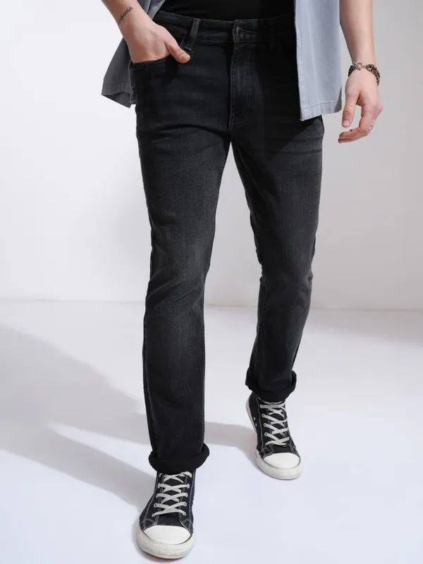 Men Straight Fit Jeans