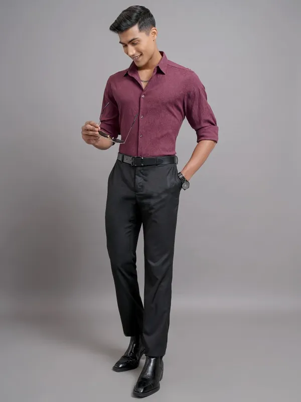 Locomotive Men Maroon Textured Slim Fit Casual Shirt