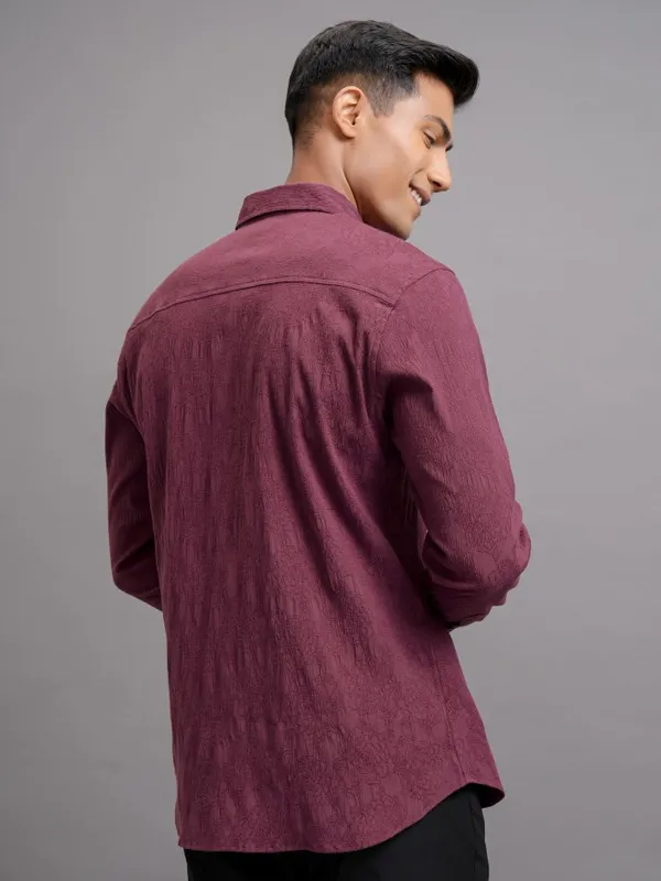 Locomotive Men Maroon Textured Slim Fit Casual Shirt