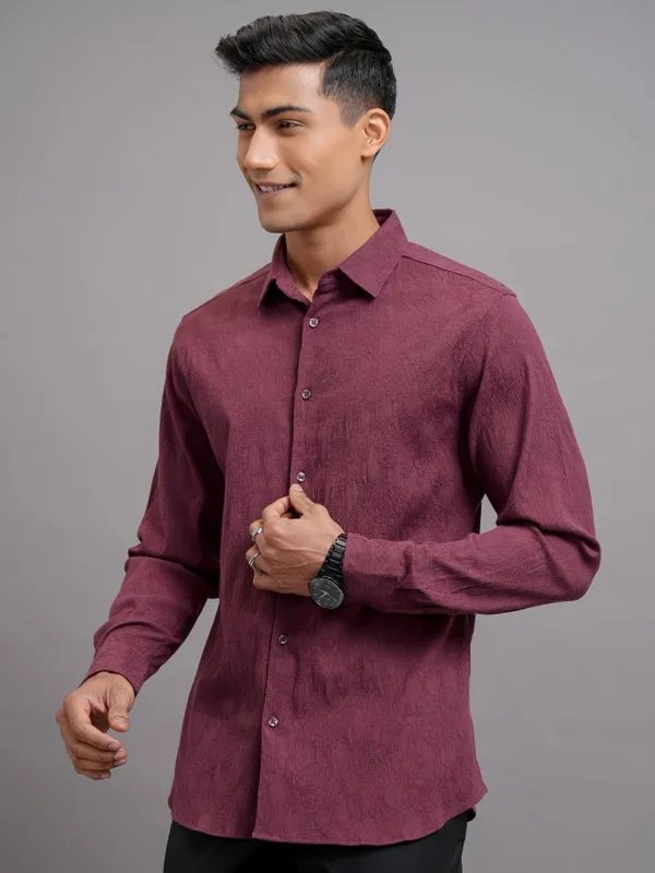 Locomotive Men Maroon Textured Slim Fit Casual Shirt