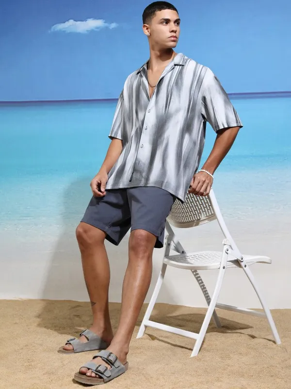 Highlander Men Grey Printed Oversized Fit Casual Shirt