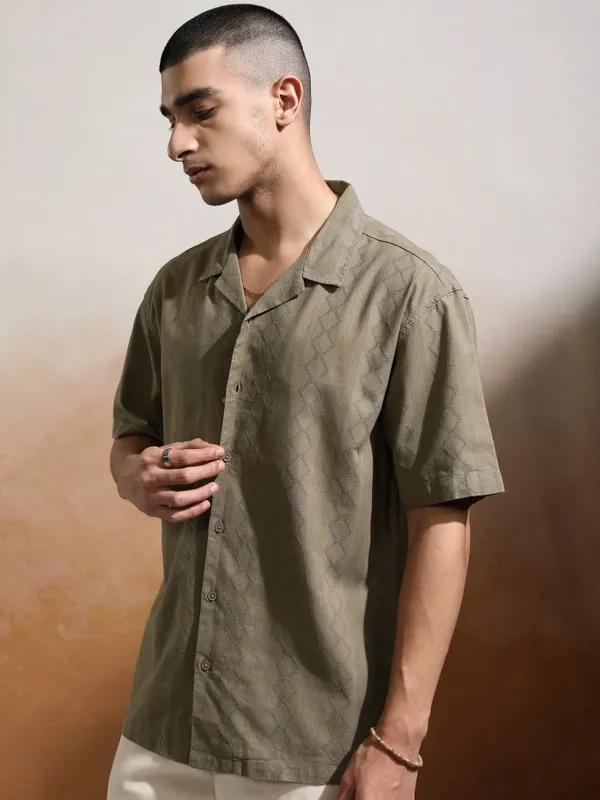 Highlander Men Khaki Textured Relaxed Fit Casual Shirt