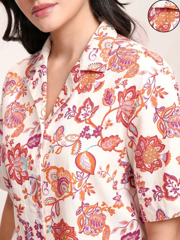 Tokyo Talkies Women Off White Shirt With Short