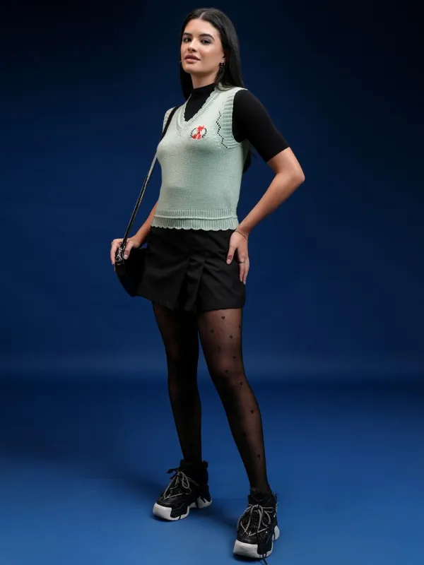 Tokyo Talkies Women Green V-Neck Sweater