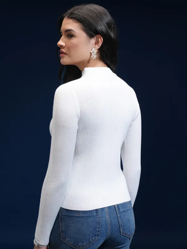 Tokyo Talkies Women White V-Neck Sweater