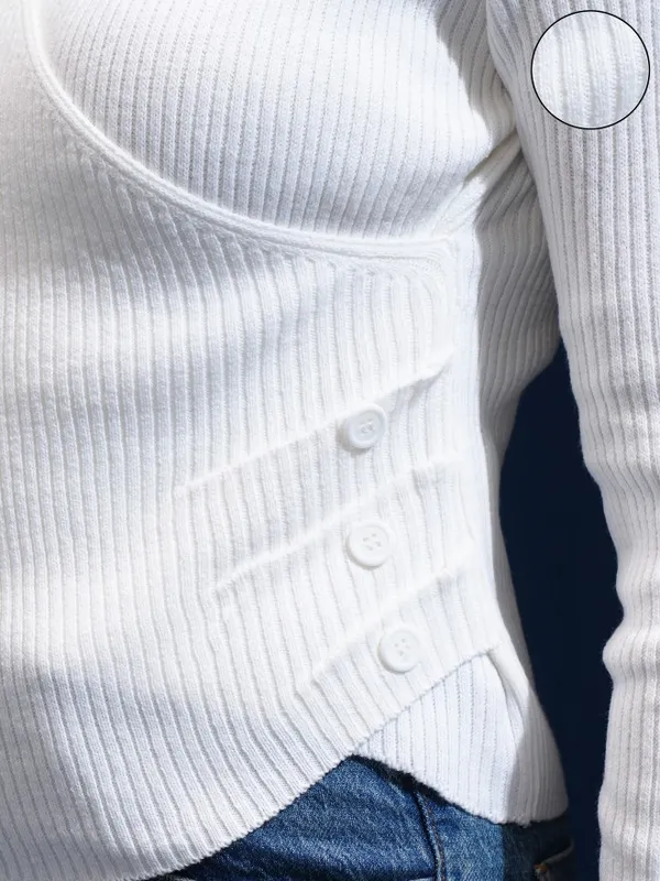 Tokyo Talkies Women White V-Neck Sweater