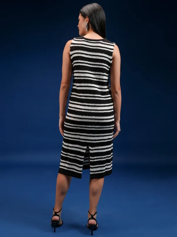 Tokyo Talkies Women Black Self Design Sheath Dress