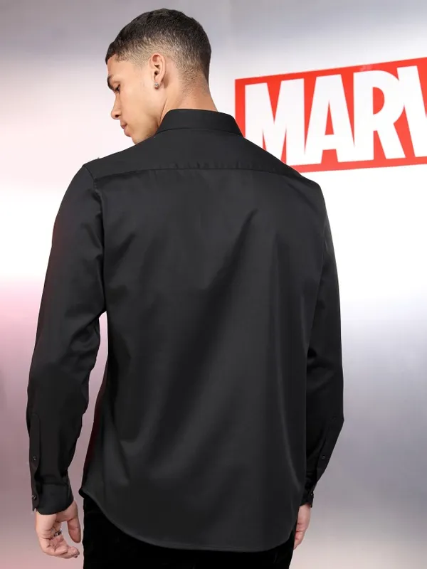 Marvel By Highlander Men Black Avengers Solid Slim Fit Casual Shirt