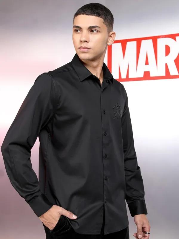 Marvel By Highlander Men Black Avengers Solid Slim Fit Casual Shirt