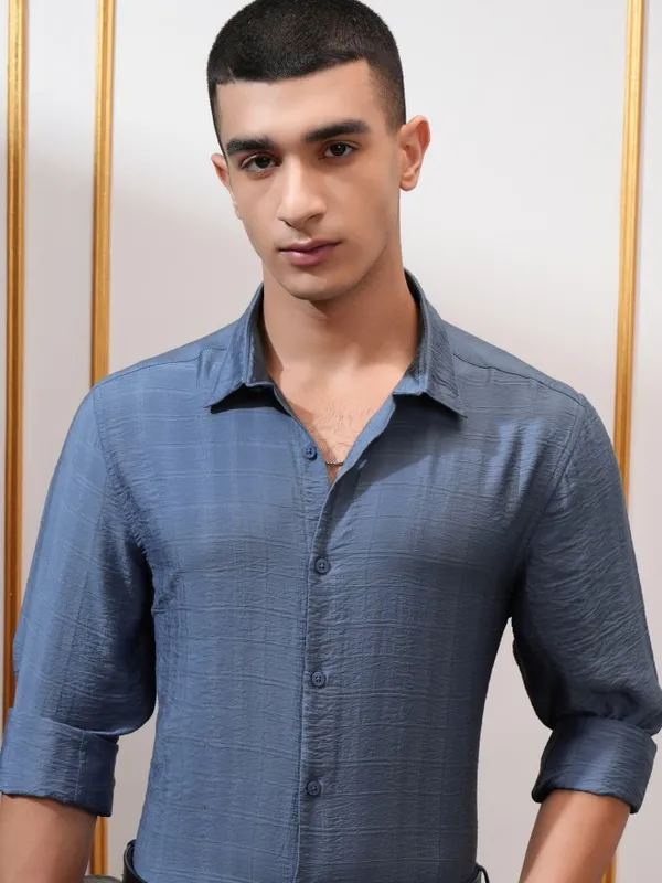 Highlander Men Blue Textured Slim Fit Casual Shirt