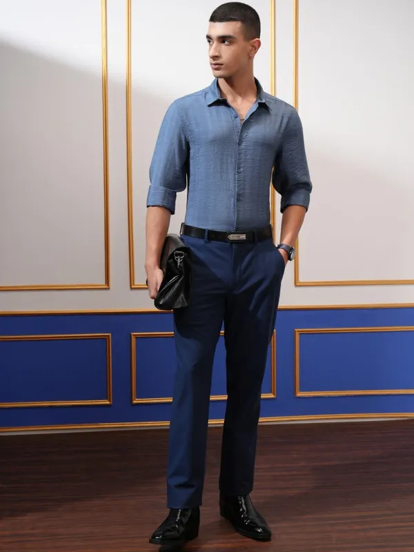 Highlander Men Blue Textured Slim Fit Casual Shirt