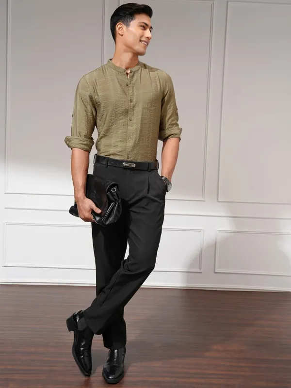 Highlander Men Beige Self Design Regular Fit Casual Shirt