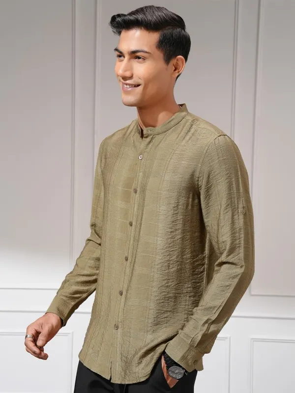 Highlander Men Beige Self Design Regular Fit Casual Shirt
