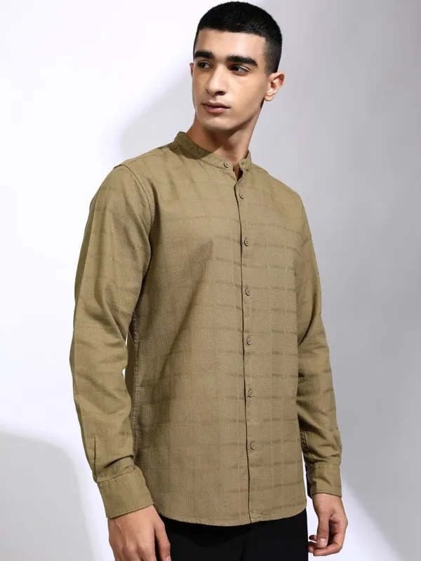 Highlander Men Khaki Textured Regular Fit Casual Shirt