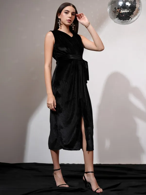 Tokyo Talkies Women Black Solid Sheath Dress