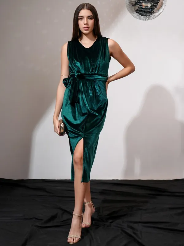 Tokyo Talkies Women Green Solid Sheath Dress