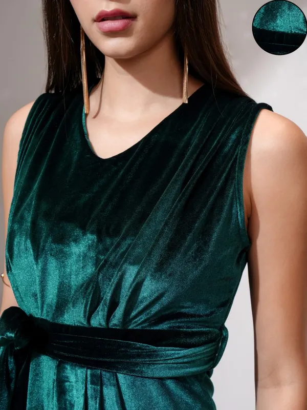 Tokyo Talkies Women Green Solid Sheath Dress