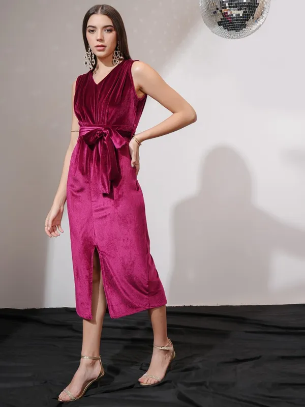 Tokyo Talkies Women Maroon Solid Sheath Dress