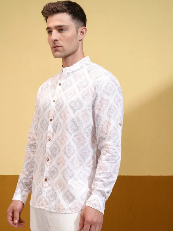 Highlander Men White Printed Relaxed Fit Casual Shirt