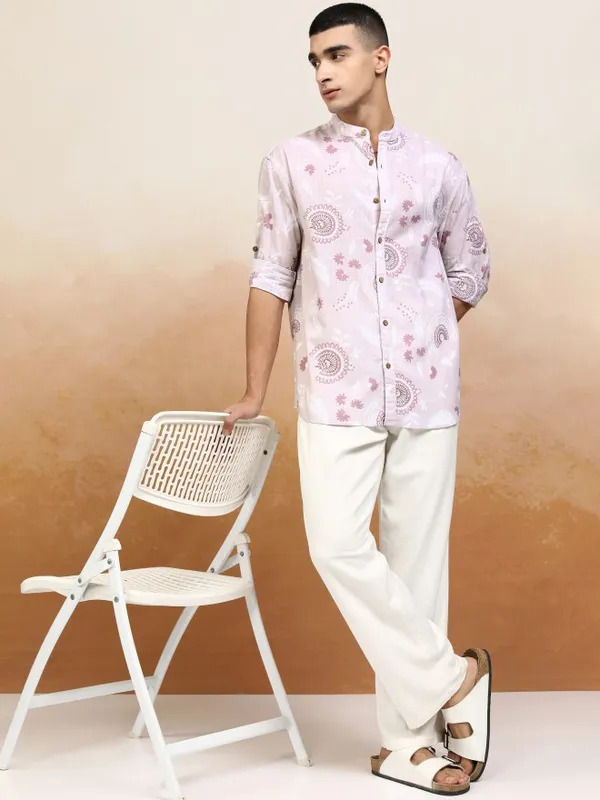 Highlander Men Pink Printed Relaxed Fit Casual Shirt