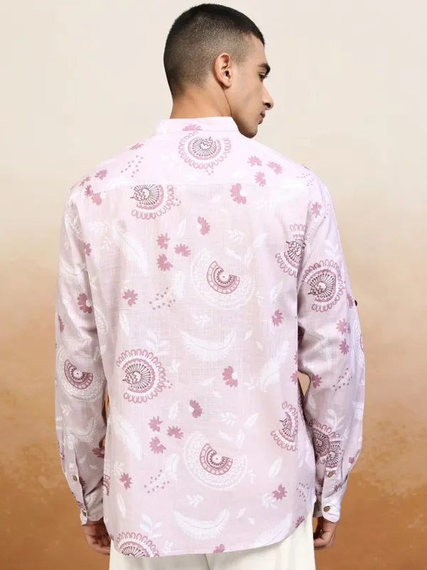 Highlander Men Pink Printed Relaxed Fit Casual Shirt