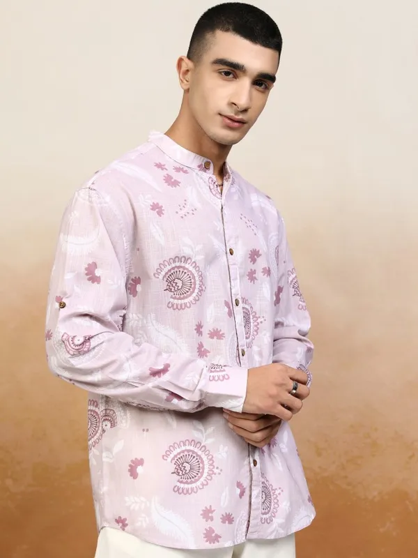 Highlander Men Pink Printed Relaxed Fit Casual Shirt