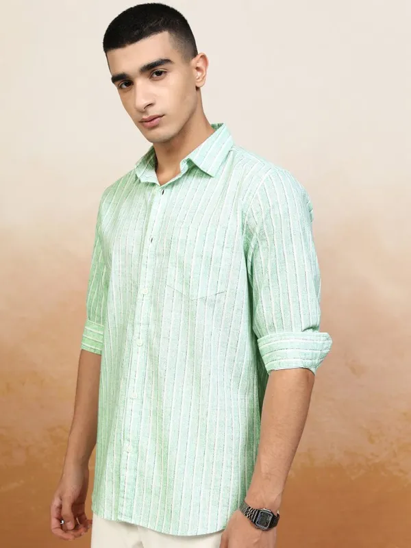 Highlander Men Green Striped Regular Fit Casual Shirt
