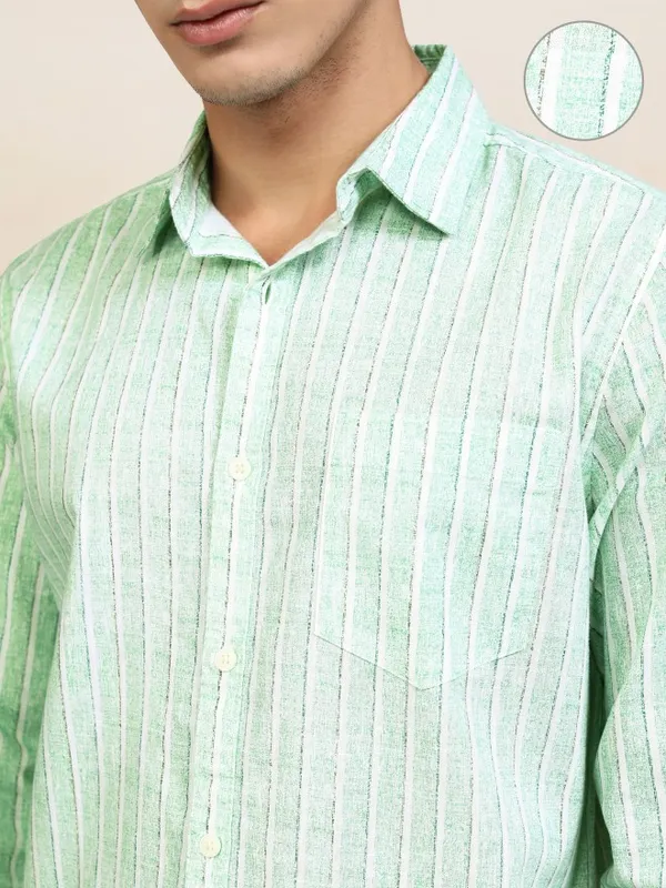 Highlander Men Green Striped Regular Fit Casual Shirt
