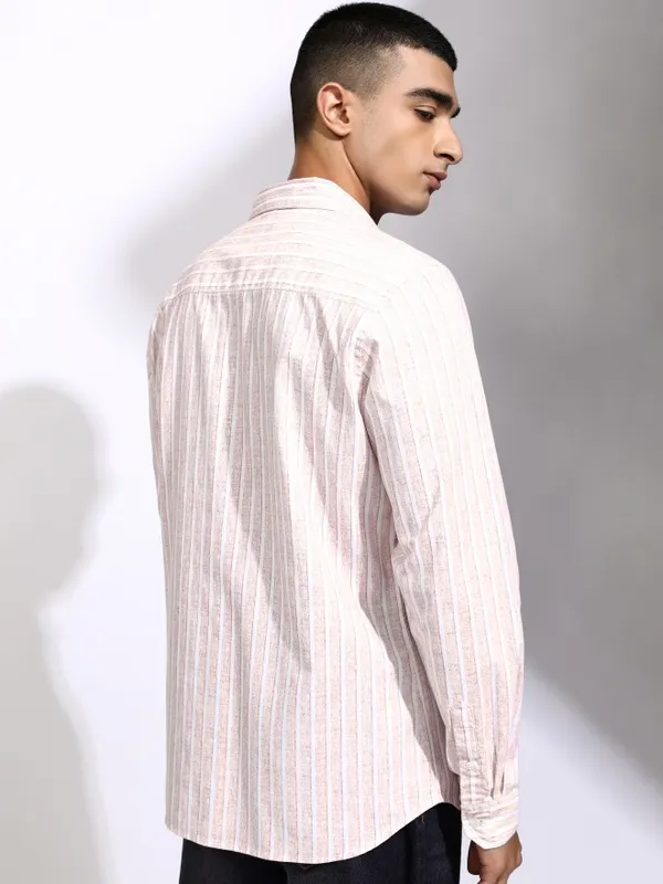 Highlander Men Pink Striped Regular Fit Casual Shirt