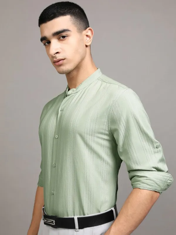 Highlander Men Green Striped Regular Fit Casual Shirt