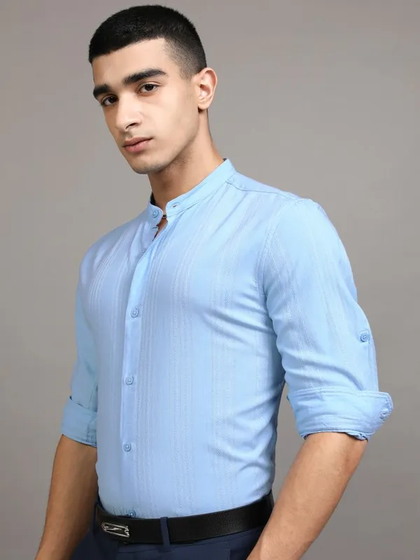 Highlander Men Blue Striped Regular Fit Casual Shirt