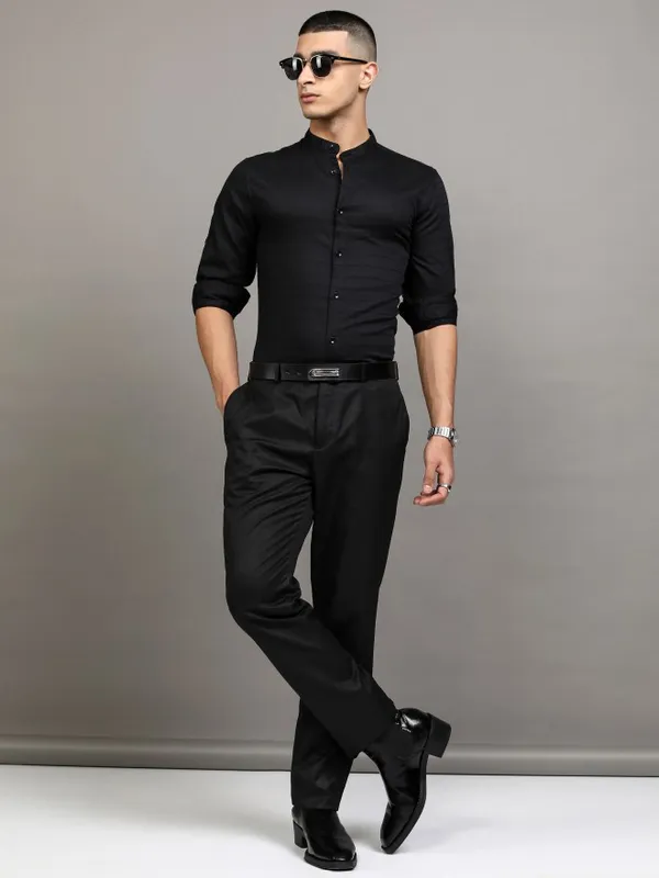 Highlander Men Black Striped Slim Fit Casual Shirt