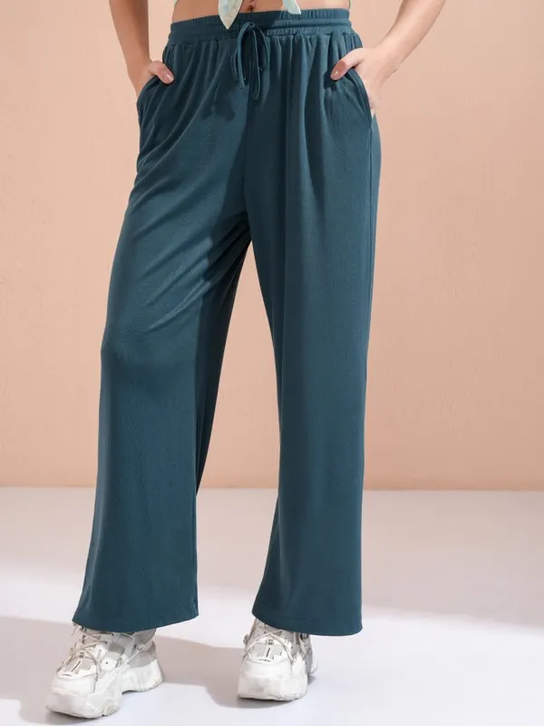 Tokyo Talkies Women Teal Solid Straight Fit Casual Trouser