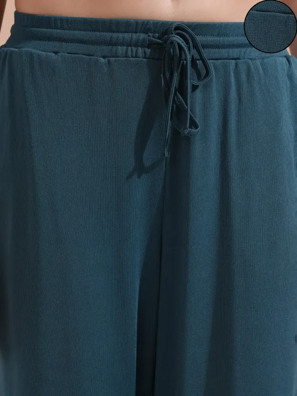 Tokyo Talkies Women Teal Solid Straight Fit Casual Trouser