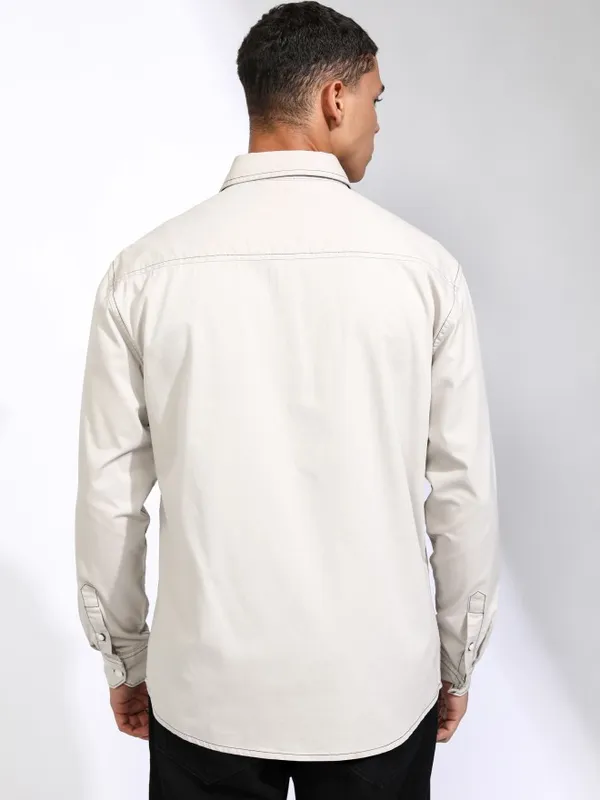 Highlander Men Grey Solid Relaxed Fit Casual Shirt