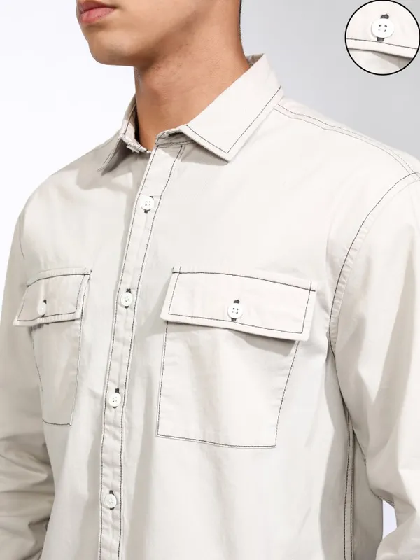 Highlander Men Grey Solid Relaxed Fit Casual Shirt