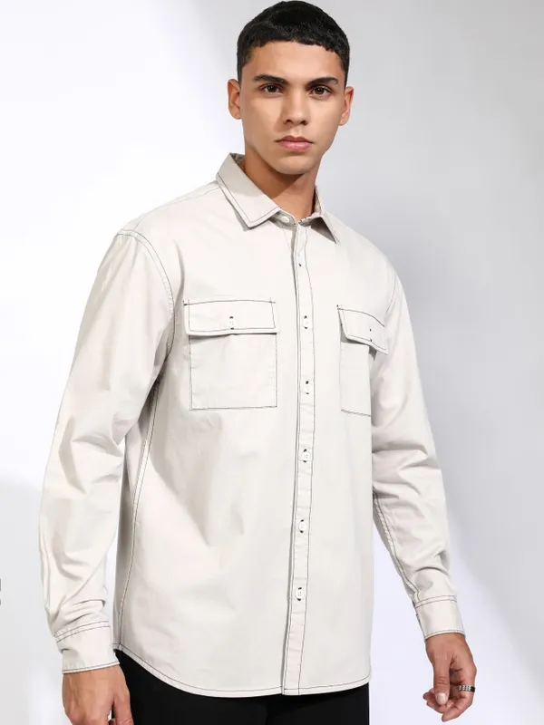 Highlander Men Grey Solid Relaxed Fit Casual Shirt