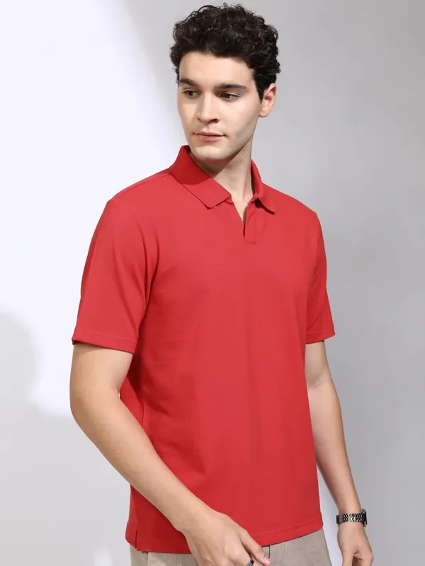 Highlander Men Red Solid Polo Collar T-Shirt