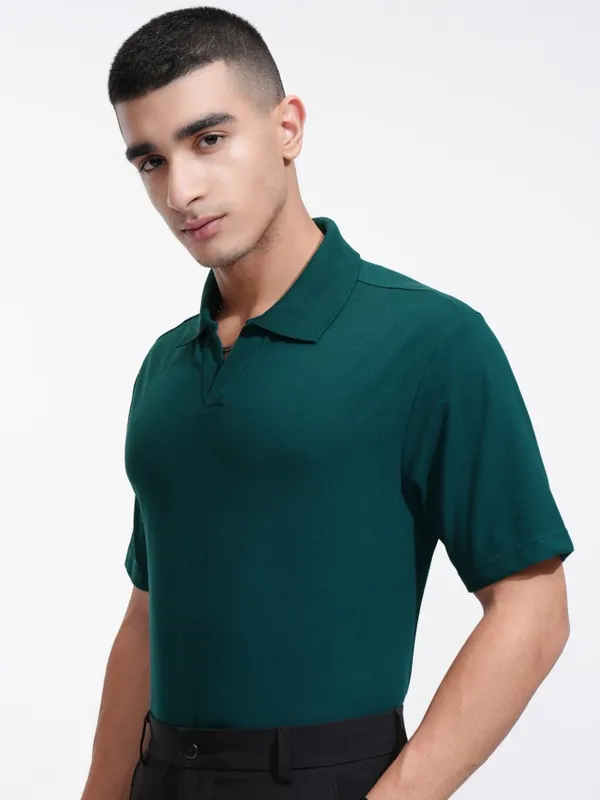 Highlander Men Teal Solid Polo Collar T-Shirt