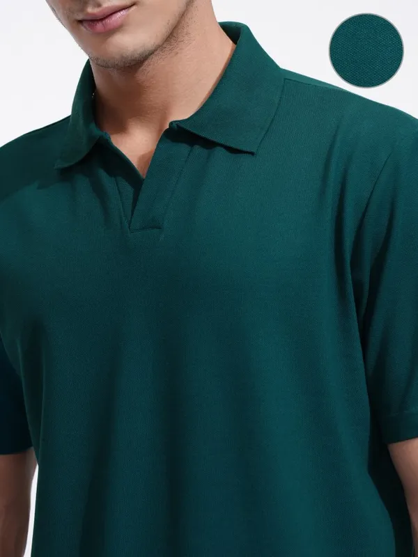 Highlander Men Teal Solid Polo Collar T-Shirt