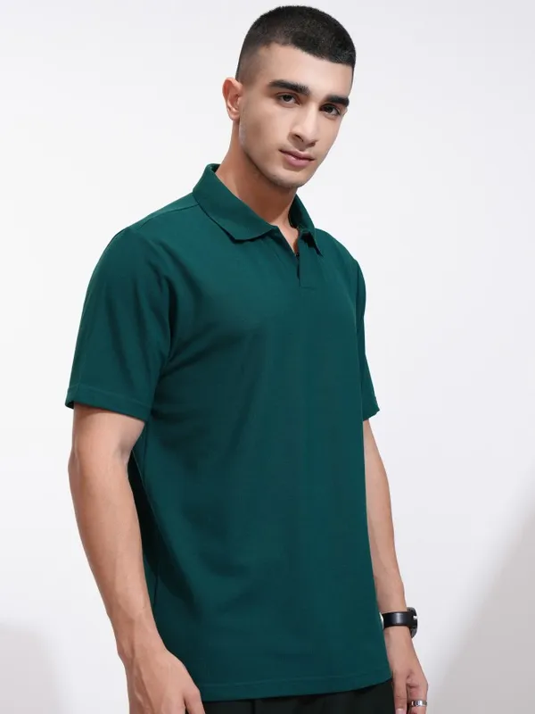 Highlander Men Teal Solid Polo Collar T-Shirt